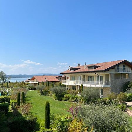 シルミオーネCasa Della Reginaアパートメント エクステリア 写真