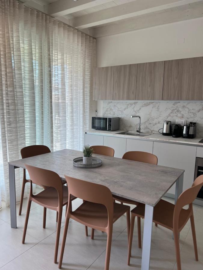 シルミオーネCasa Della Reginaアパートメント エクステリア 写真