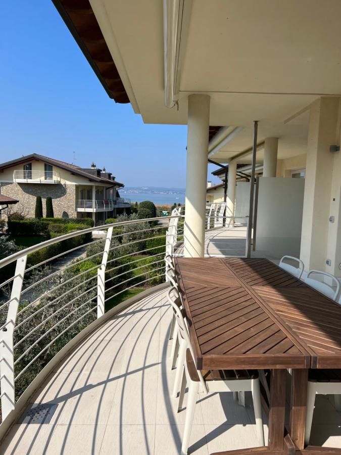 シルミオーネCasa Della Reginaアパートメント エクステリア 写真