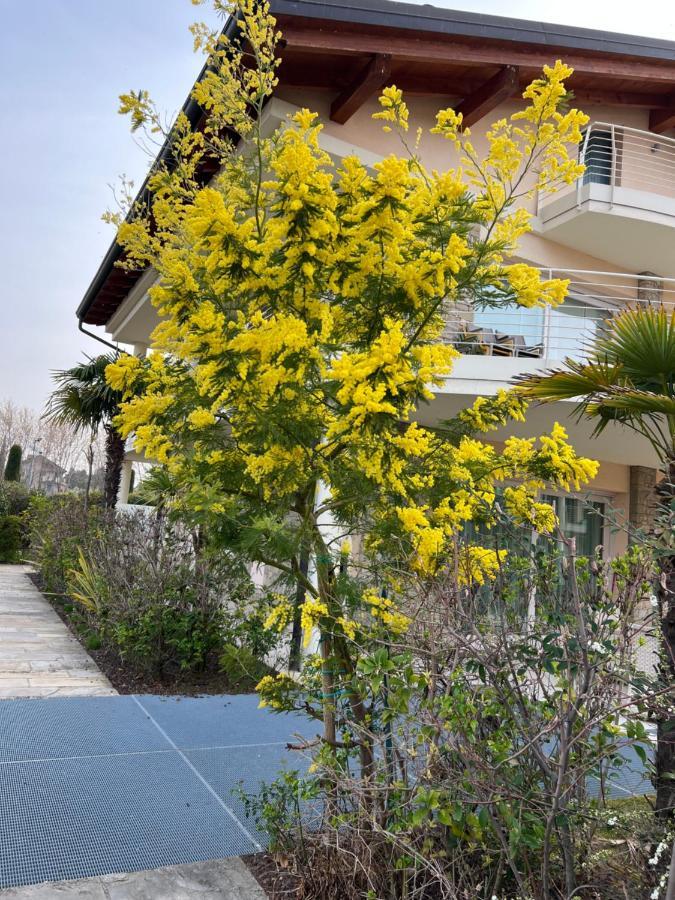シルミオーネCasa Della Reginaアパートメント エクステリア 写真