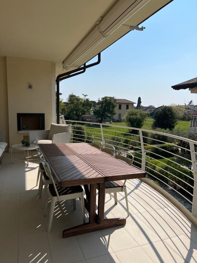 シルミオーネCasa Della Reginaアパートメント エクステリア 写真